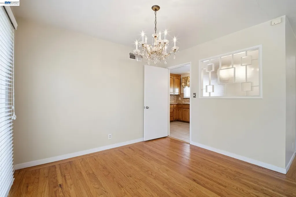 930 Castle Street San Leandro CA 94578