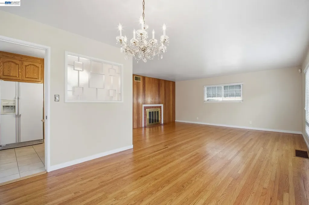 930 Castle Street San Leandro CA 94578