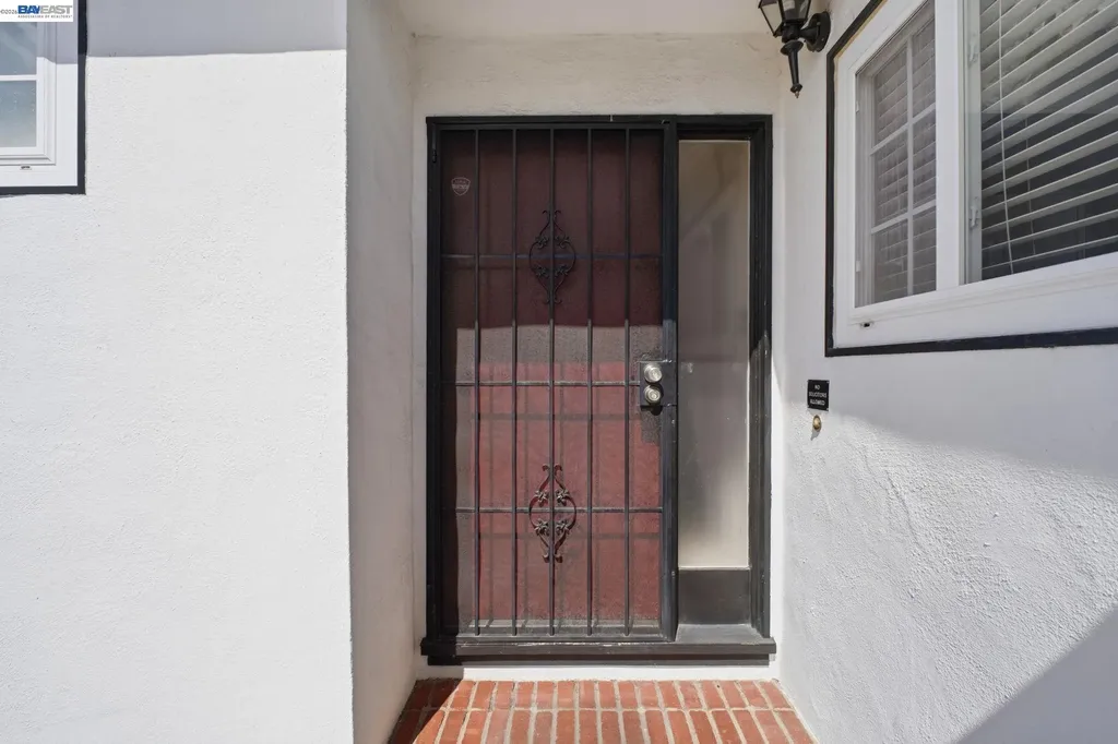 930 Castle Street San Leandro CA 94578