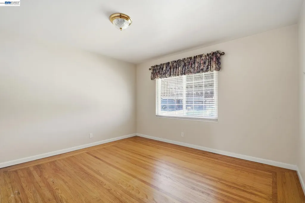 930 Castle Street San Leandro CA 94578