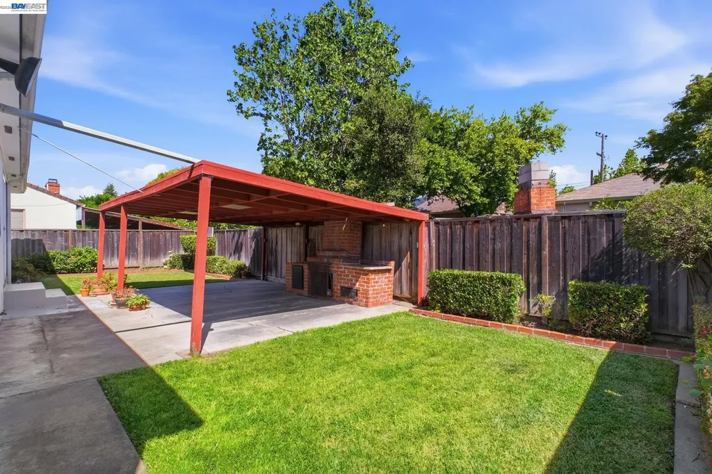 930 Castle Street San Leandro CA 94578