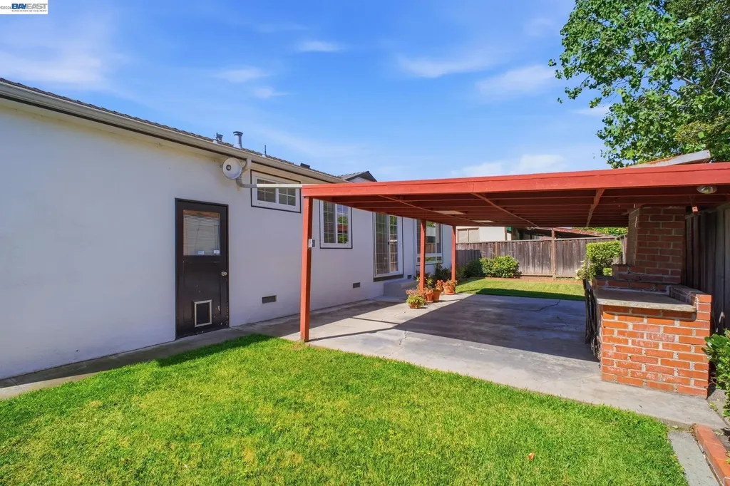 930 Castle Street San Leandro CA 94578