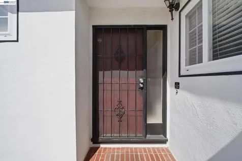 930 Castle Street San Leandro CA 94578