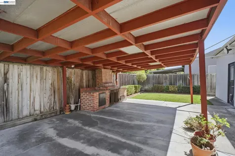 930 Castle Street San Leandro CA 94578