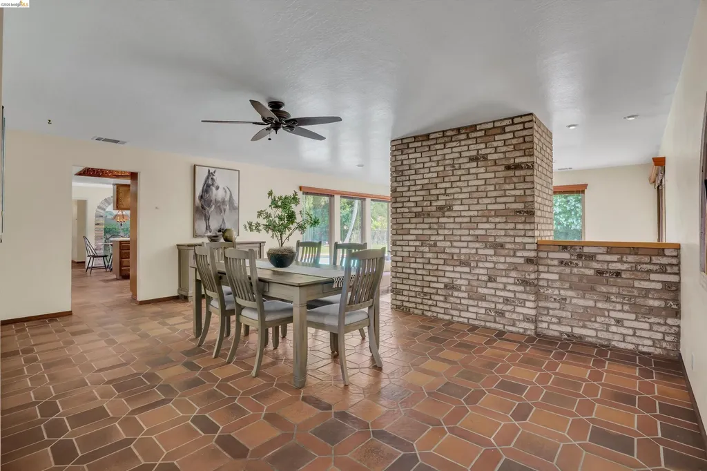 2876 Stirrup Drive Oakley CA 94561