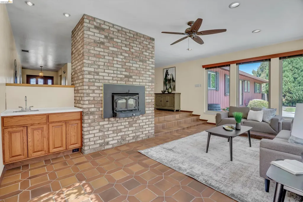 2876 Stirrup Drive Oakley CA 94561