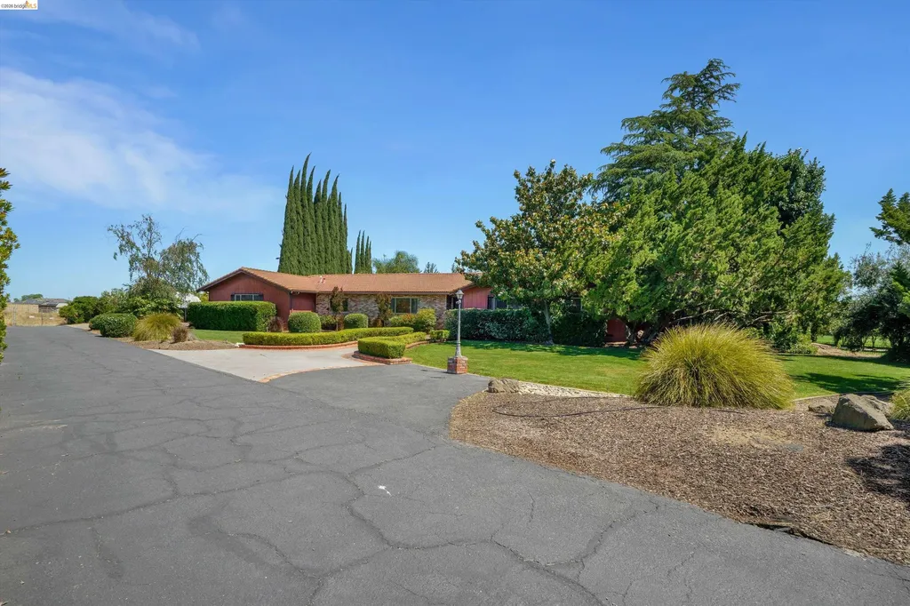 2876 Stirrup Drive Oakley CA 94561