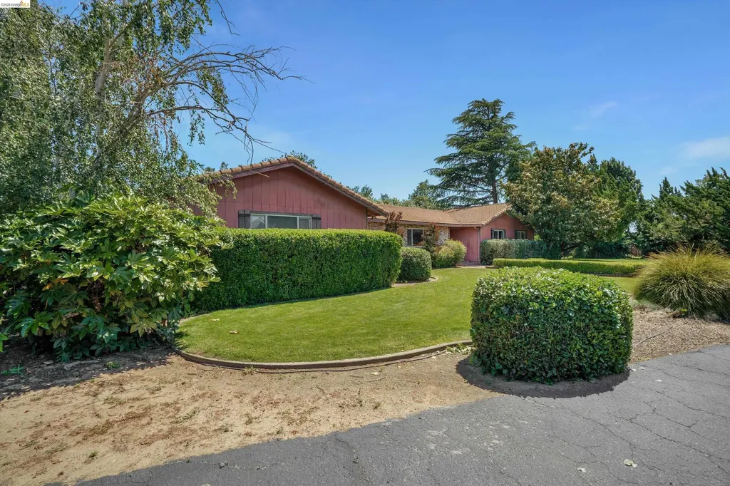 2876 Stirrup Drive Oakley CA 94561