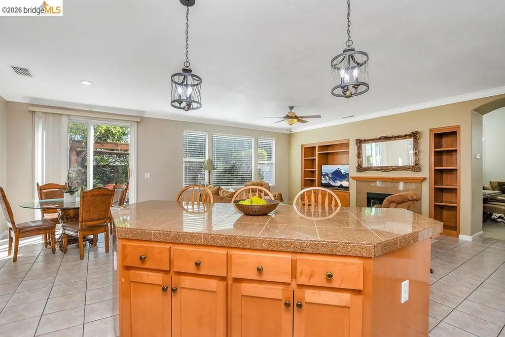 2421 Silveria Way Antioch CA 94531