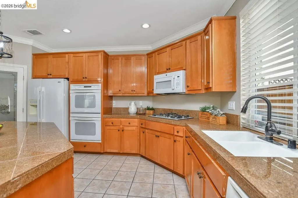 2421 Silveria Way Antioch CA 94531
