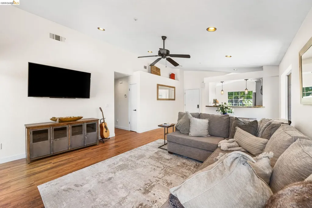 1186 El Rio Court Livermore CA 94551