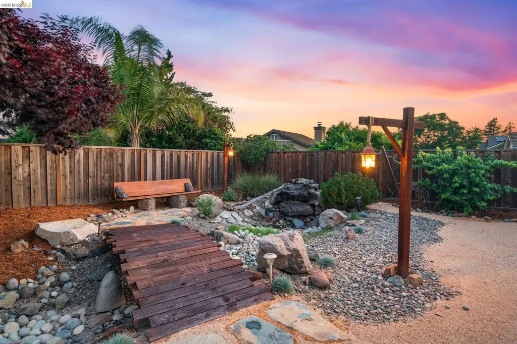 1186 El Rio Court Livermore CA 94551