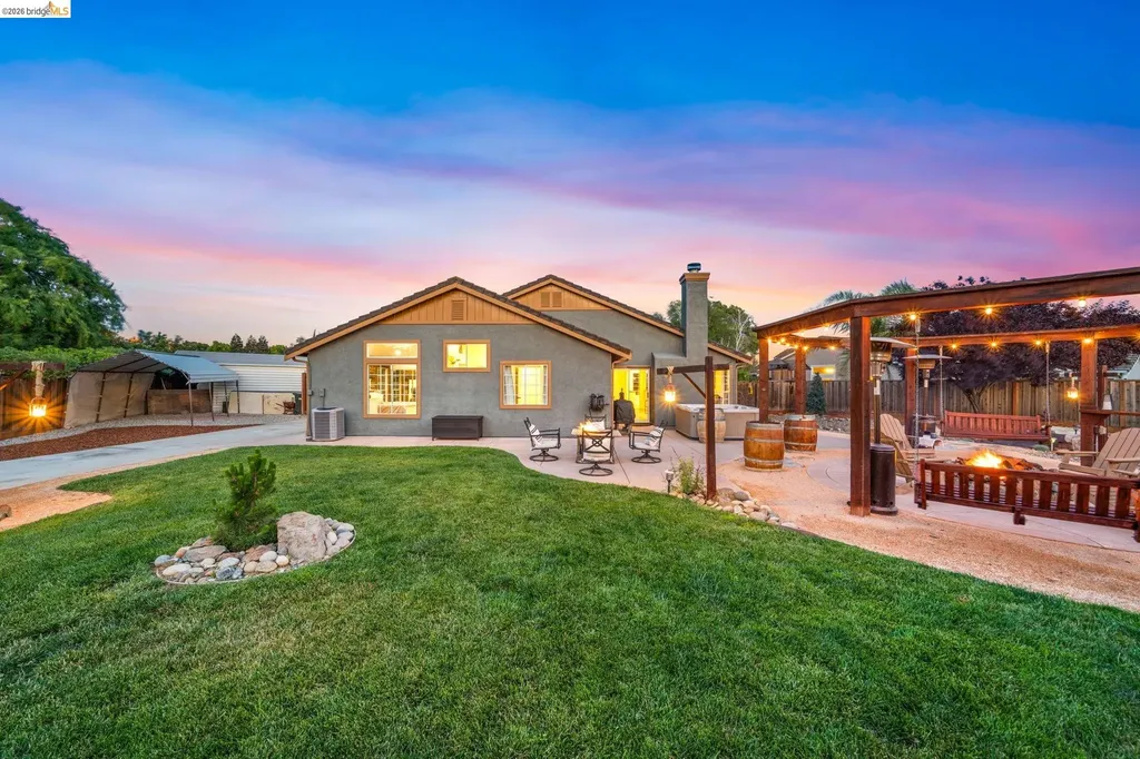 1186 El Rio Court Livermore CA 94551
