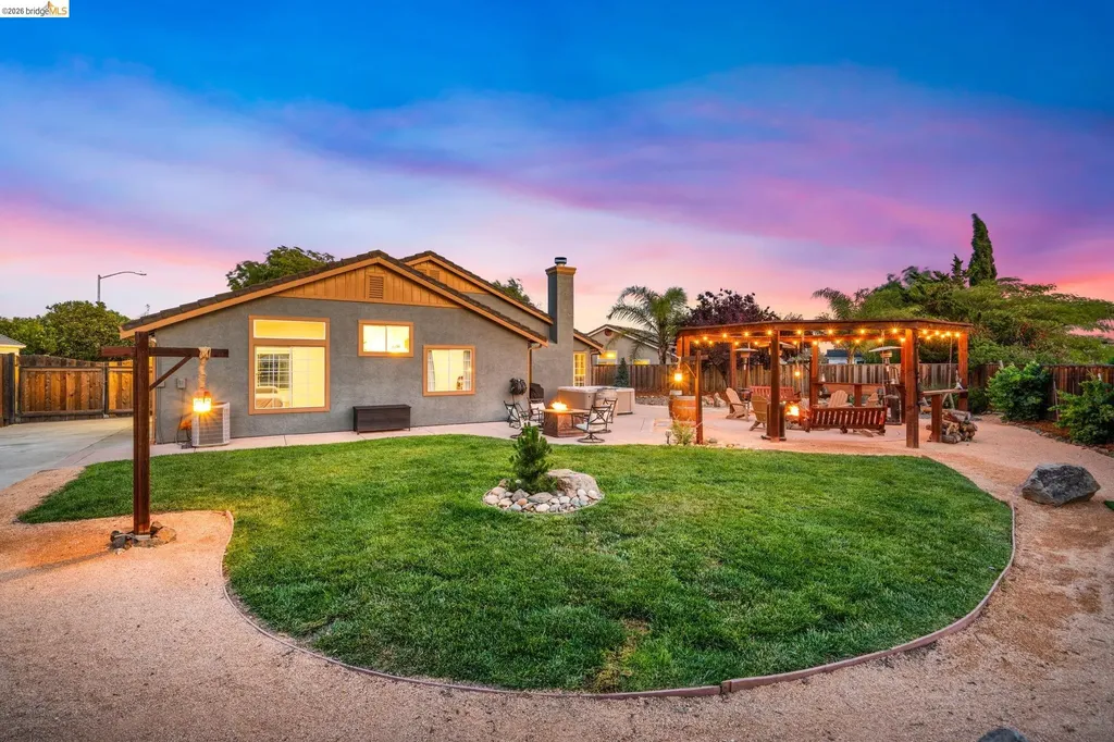 1186 El Rio Court Livermore CA 94551