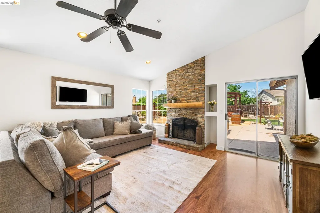 1186 El Rio Court Livermore CA 94551
