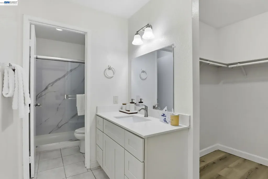 27720 Persimmon Drive Hayward CA 94544