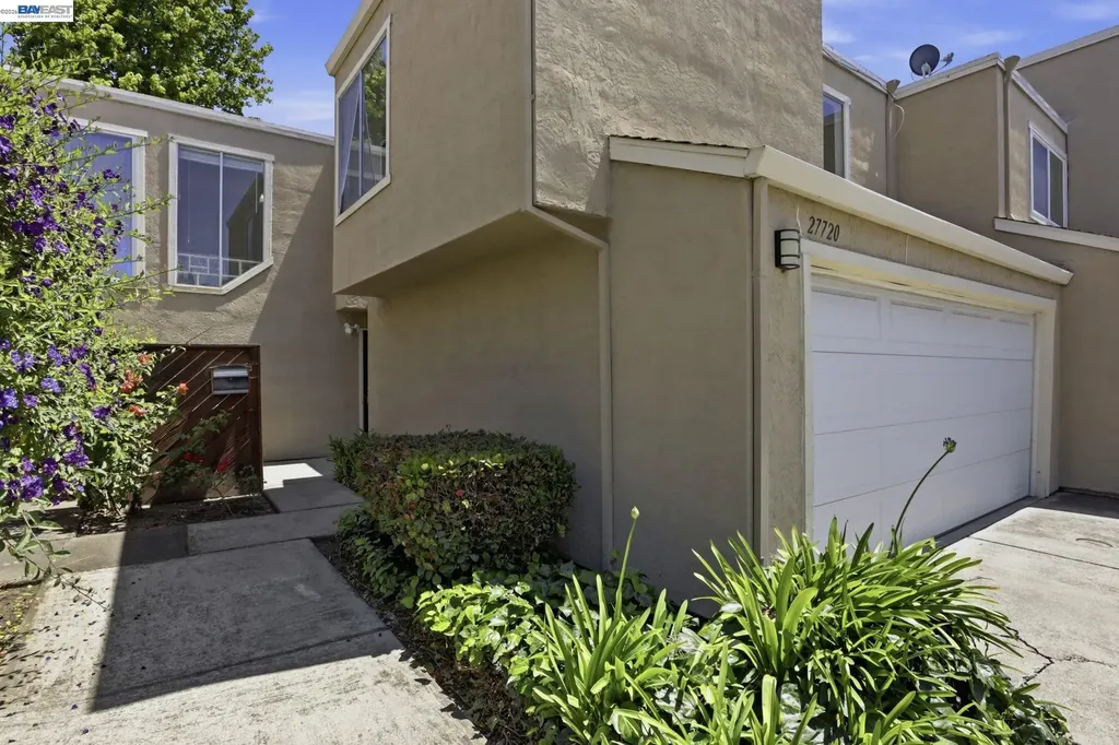 27720 Persimmon Drive Hayward CA 94544