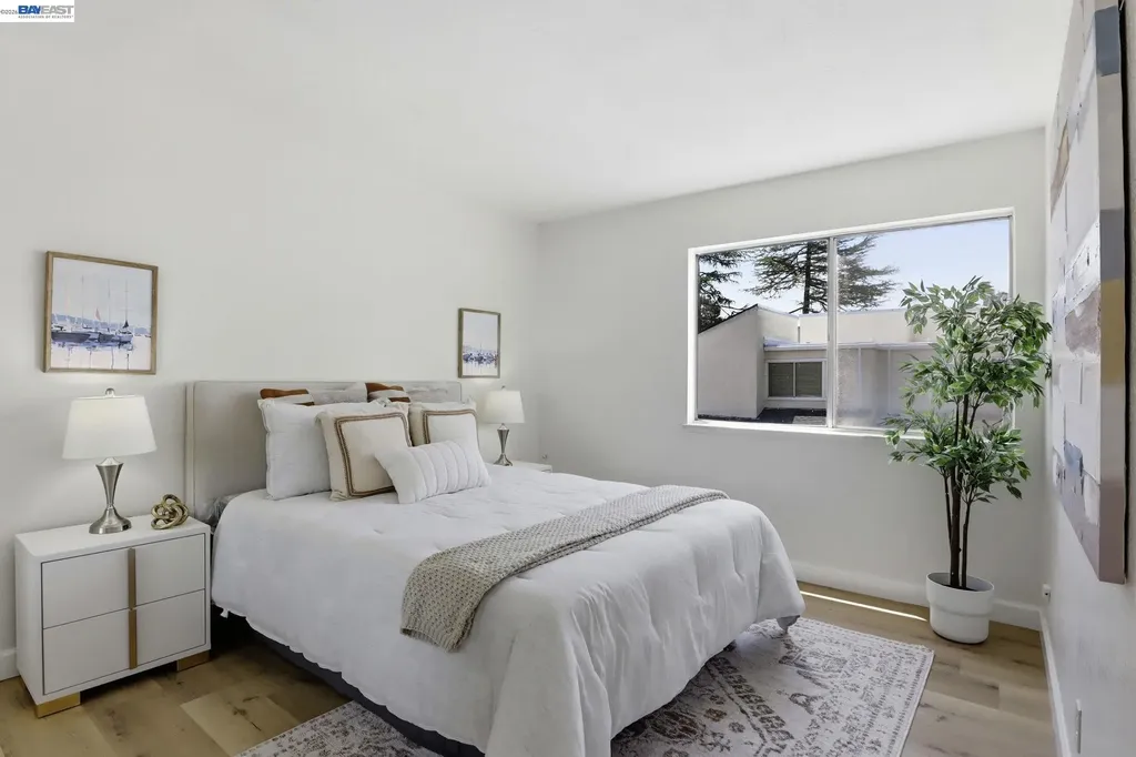 27720 Persimmon Drive Hayward CA 94544
