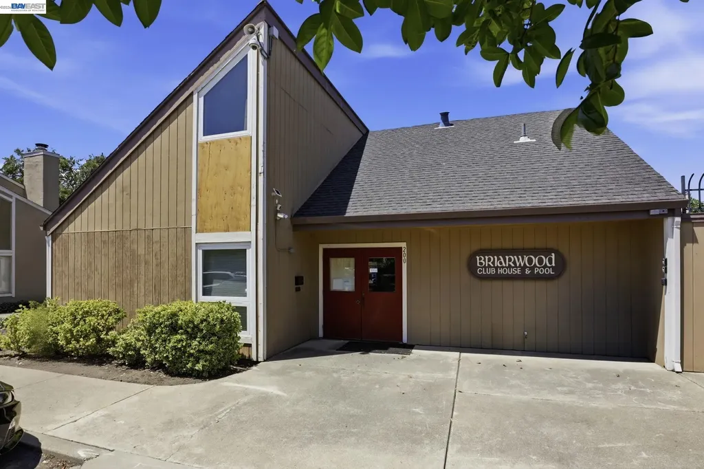 27720 Persimmon Drive Hayward CA 94544