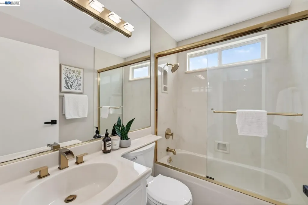 32518 Shiela Court Union City CA 94587