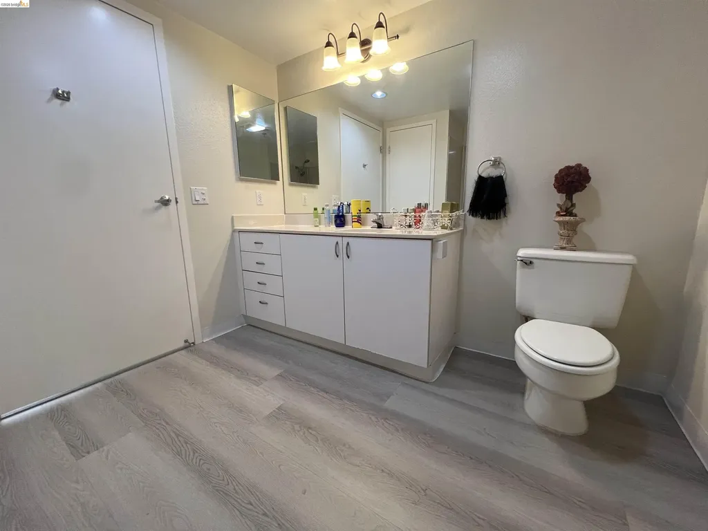 988 Franklin Street Oakland CA 94607