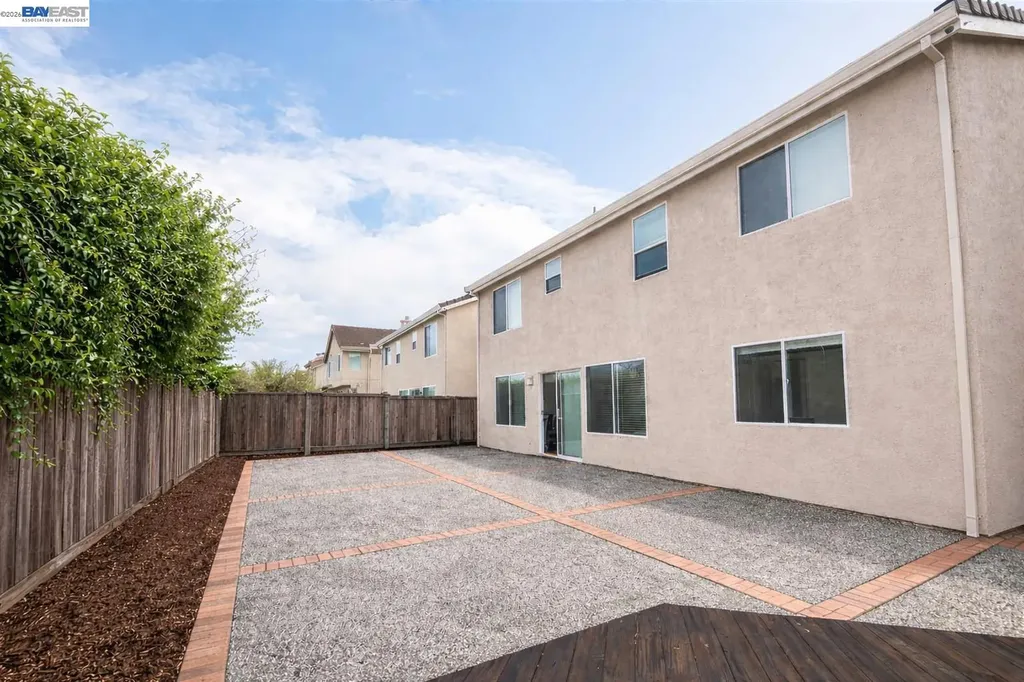 15100 Shining Star Lane San Leandro CA 94579
