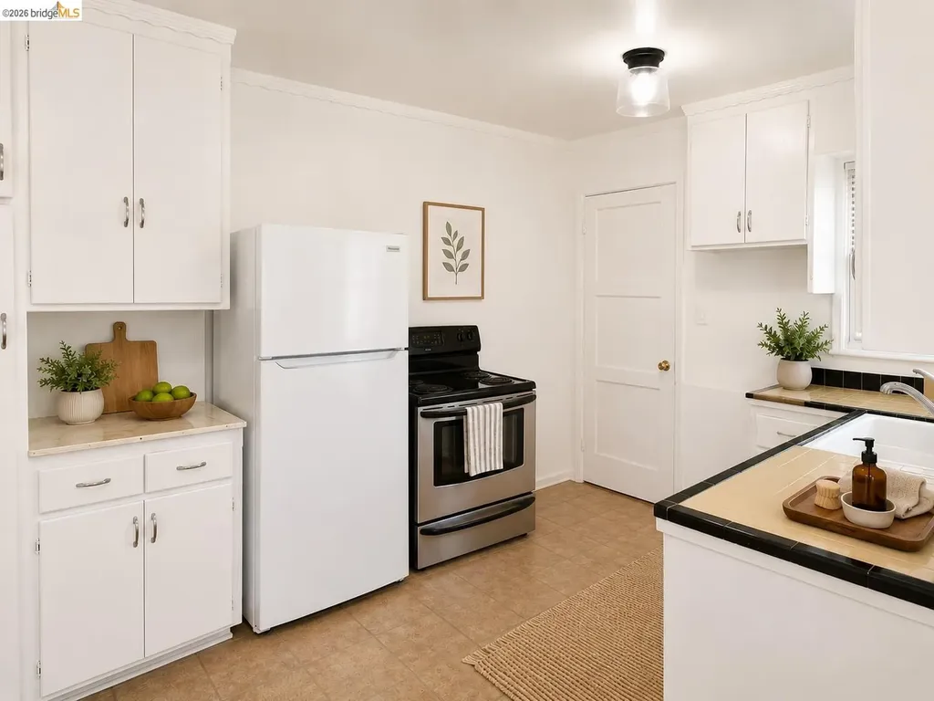 13904 Lark Street San Leandro CA 94578
