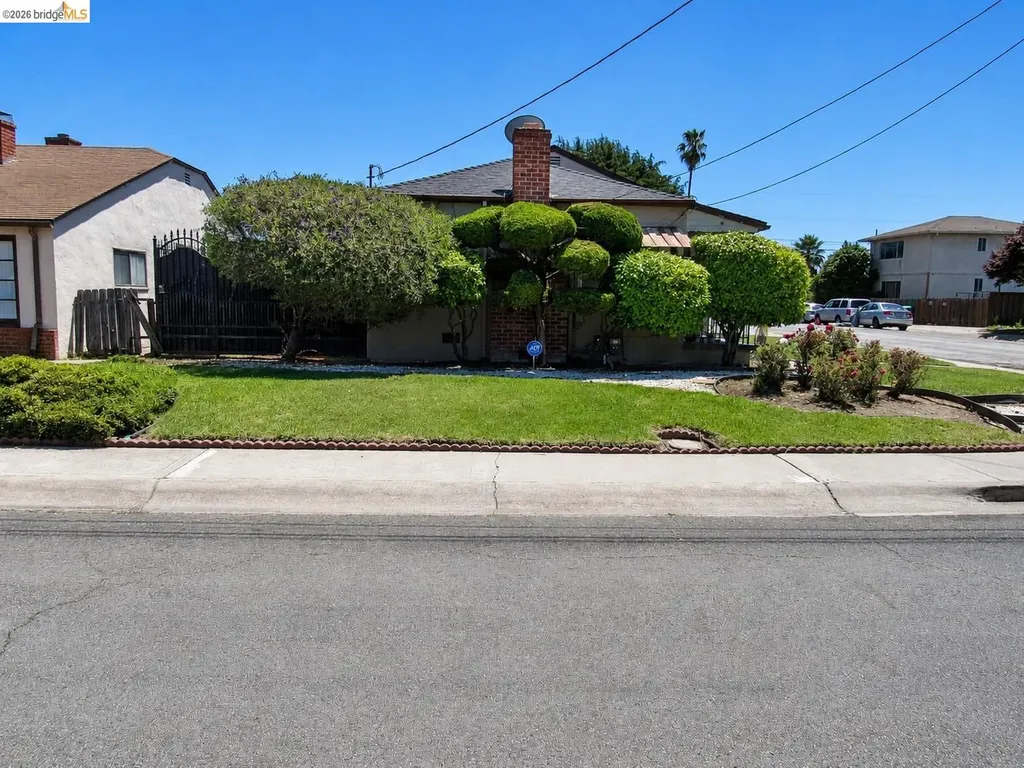 13904 Lark Street San Leandro CA 94578