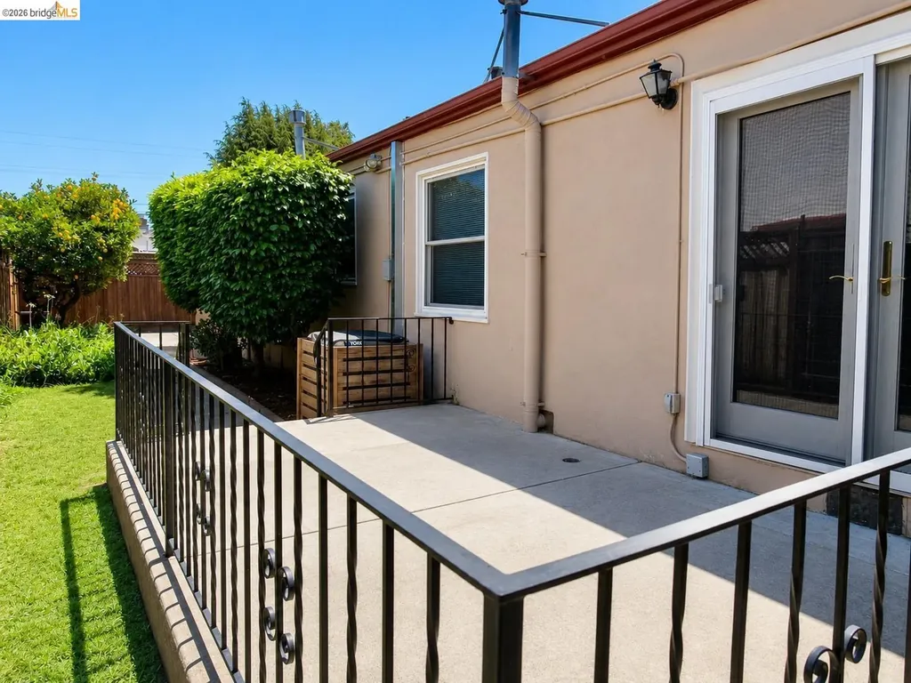 13904 Lark Street San Leandro CA 94578