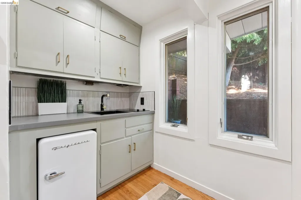 2301 Oak Street Berkeley CA 94708