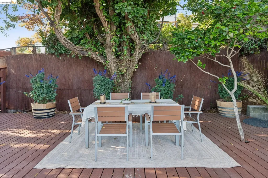 2301 Oak Street Berkeley CA 94708