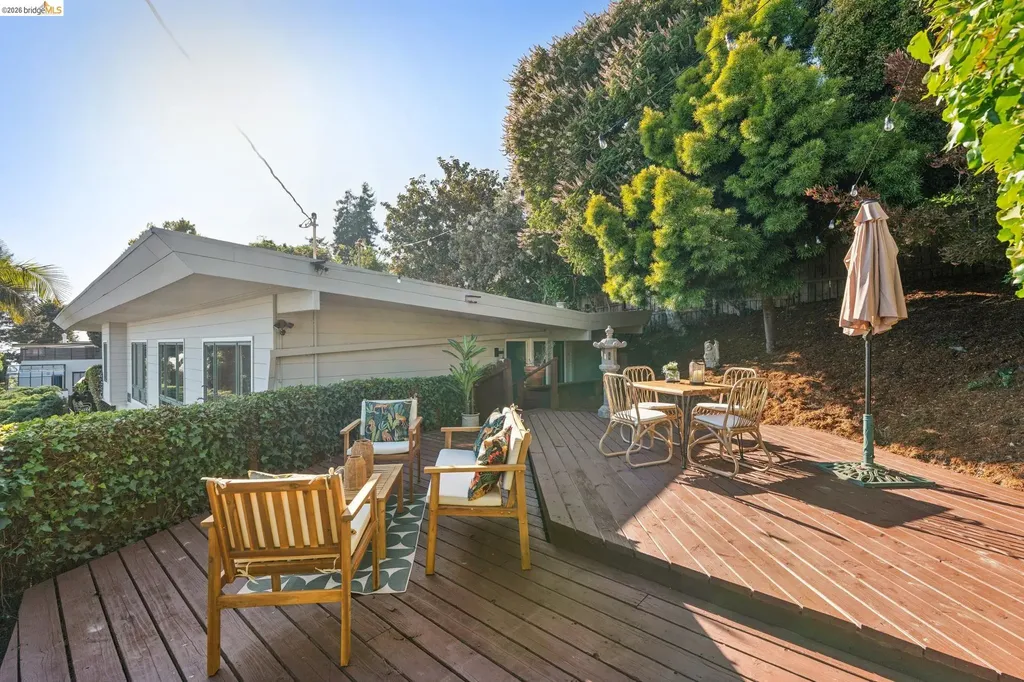 2301 Oak Street Berkeley CA 94708