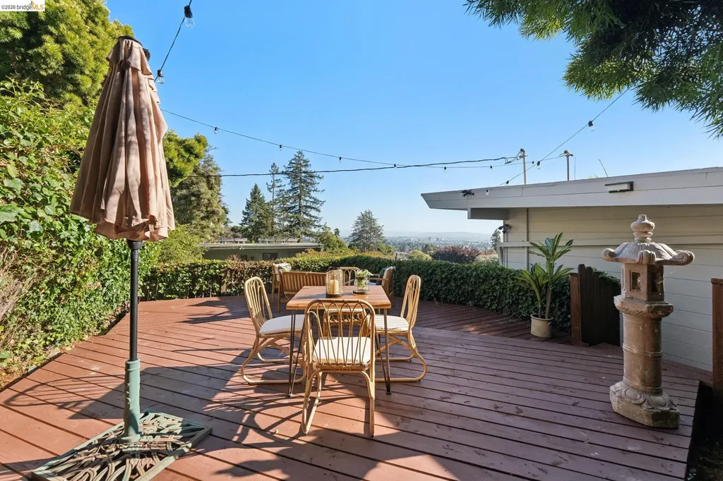 2301 Oak Street Berkeley CA 94708