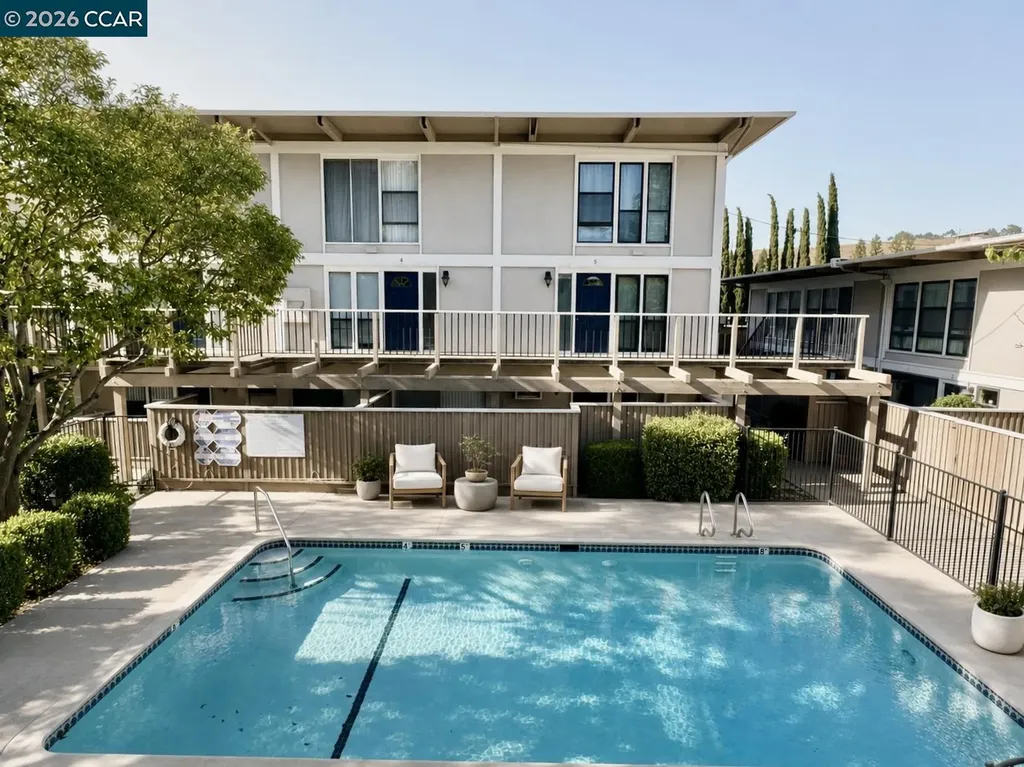 2133 Donald Drive Moraga CA 94556