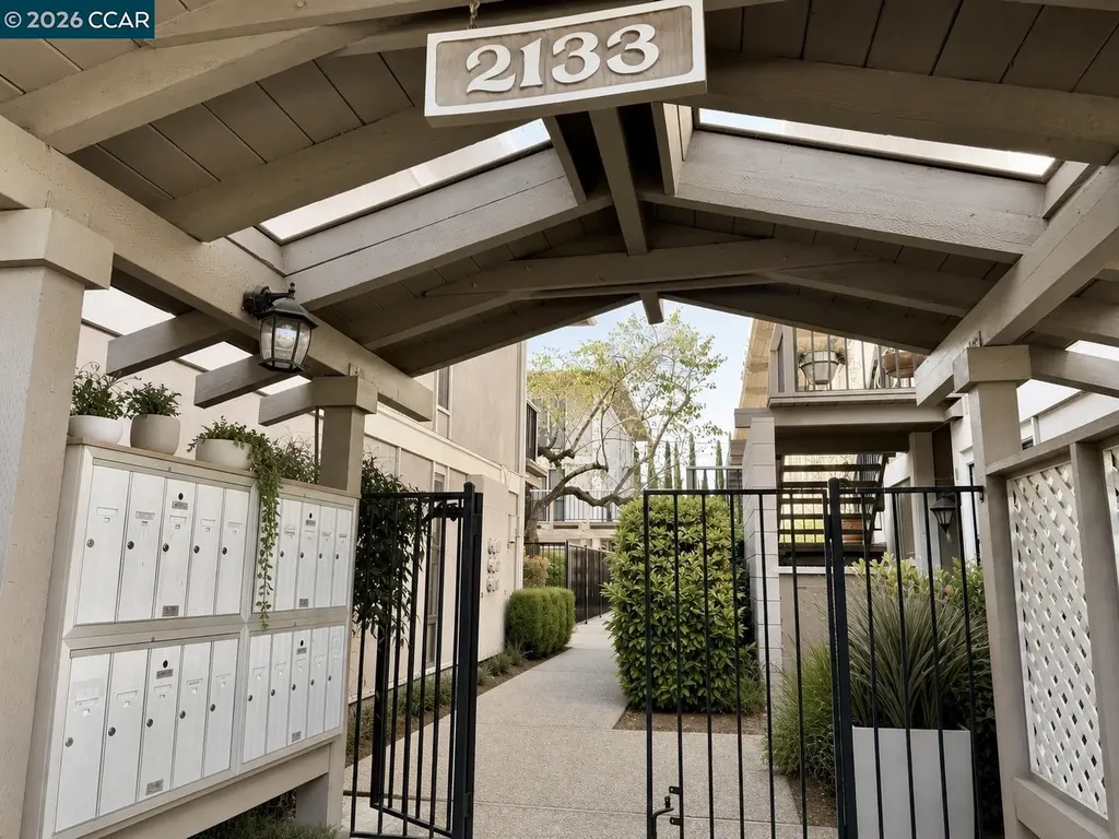 2133 Donald Drive Moraga CA 94556