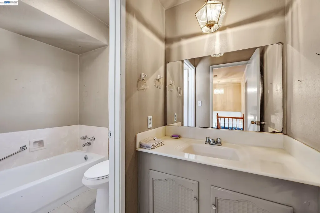 35924 Nicolet Court Fremont CA 94536