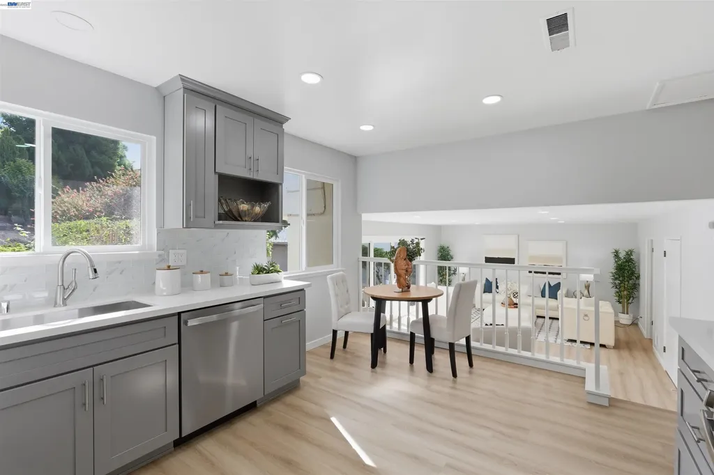19304 Barclay Road Castro Valley CA 94546