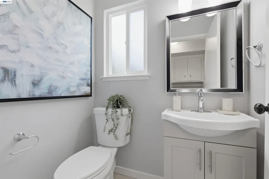 19304 Barclay Road Castro Valley CA 94546
