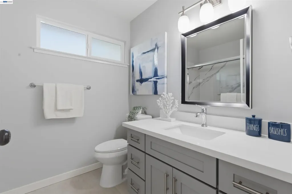 19304 Barclay Road Castro Valley CA 94546