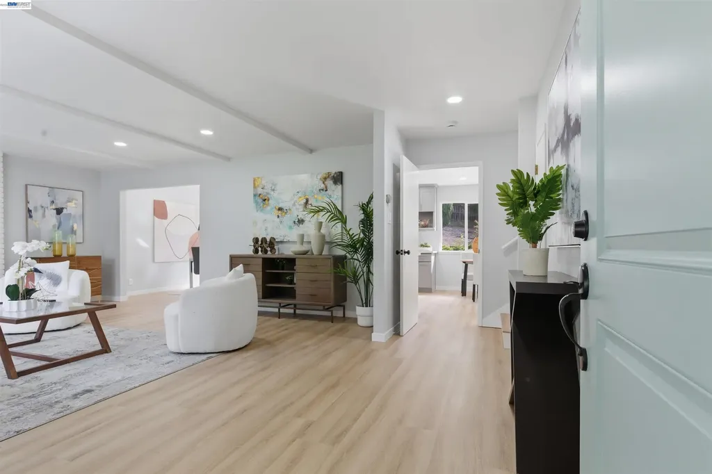 19304 Barclay Road Castro Valley CA 94546