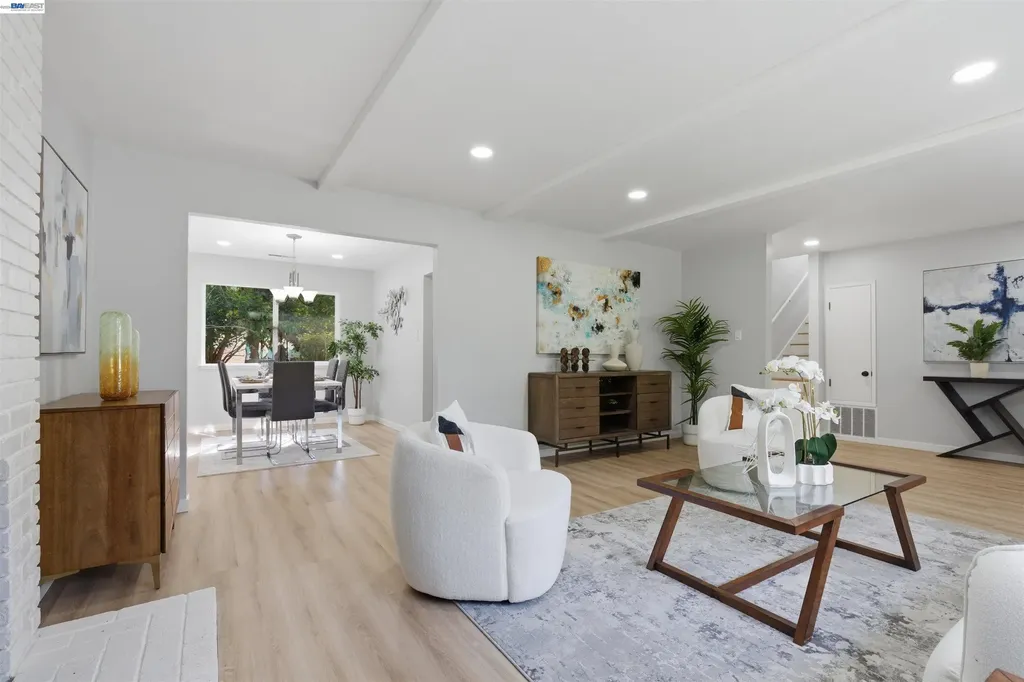 19304 Barclay Road Castro Valley CA 94546