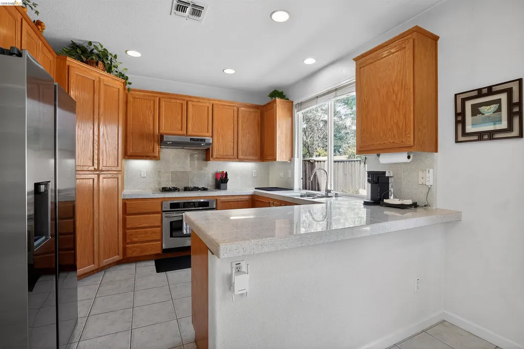 1221 Andrea Way Vallejo CA 94591