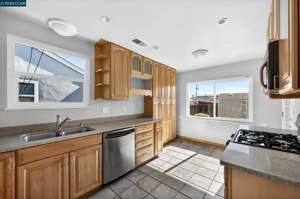 2745 El Rey Street Antioch CA 94509