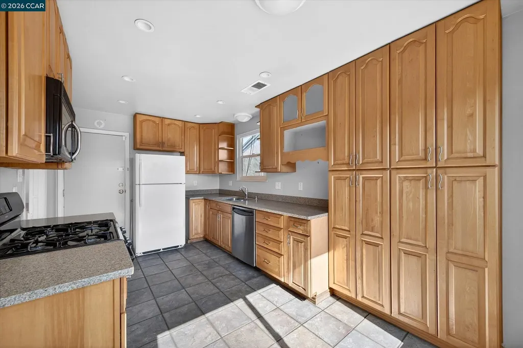 2745 El Rey Street Antioch CA 94509