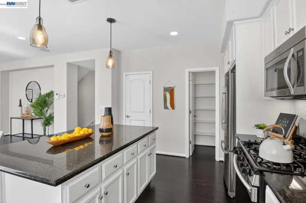 140 Selby Lane Livermore CA 94551