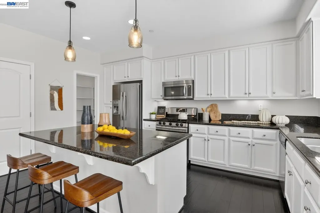 140 Selby Lane Livermore CA 94551