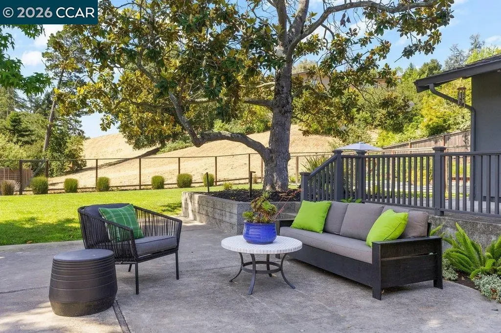 19 Lynwood Place Moraga CA 94556