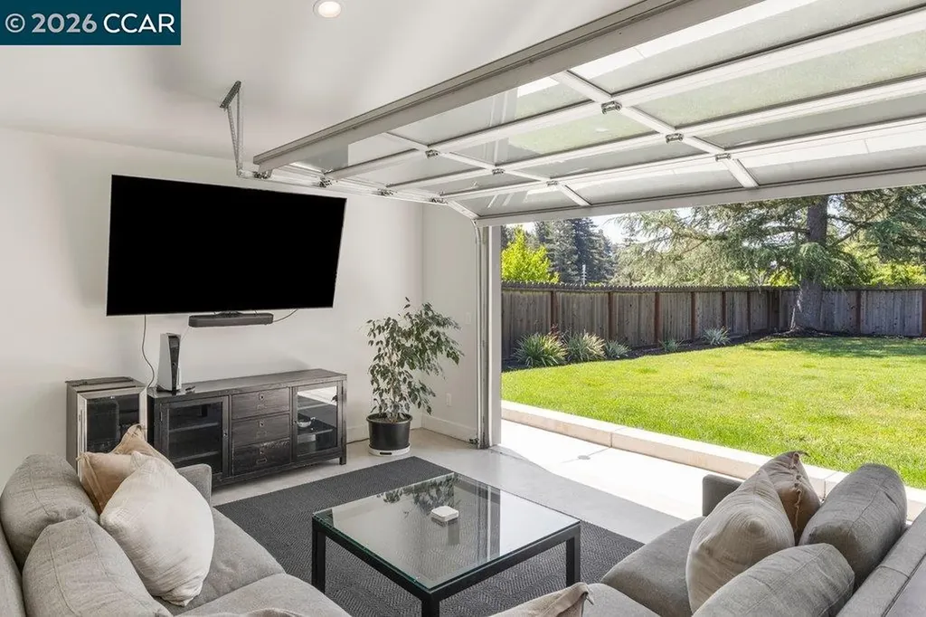 19 Lynwood Place Moraga CA 94556