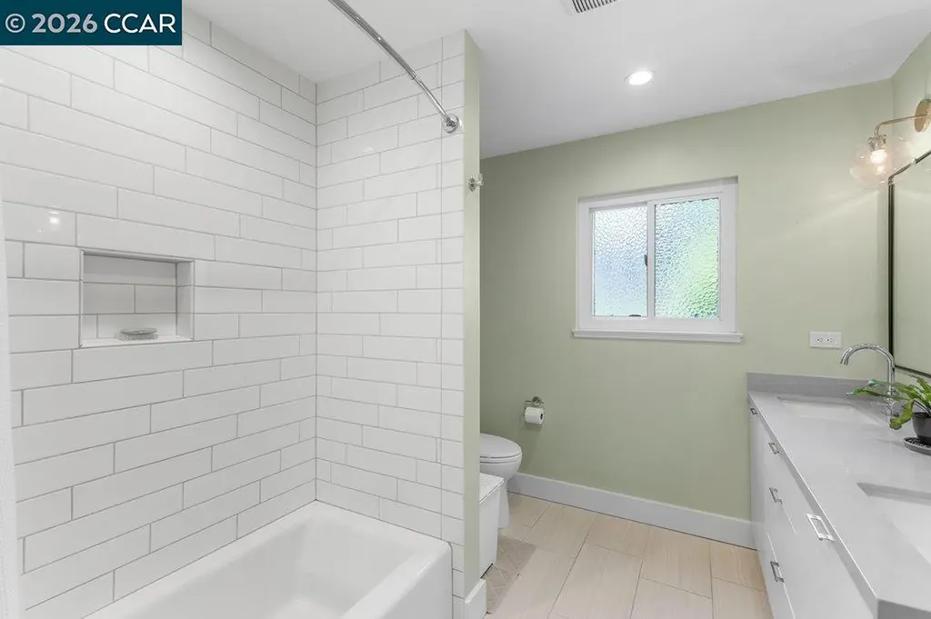 19 Lynwood Place Moraga CA 94556
