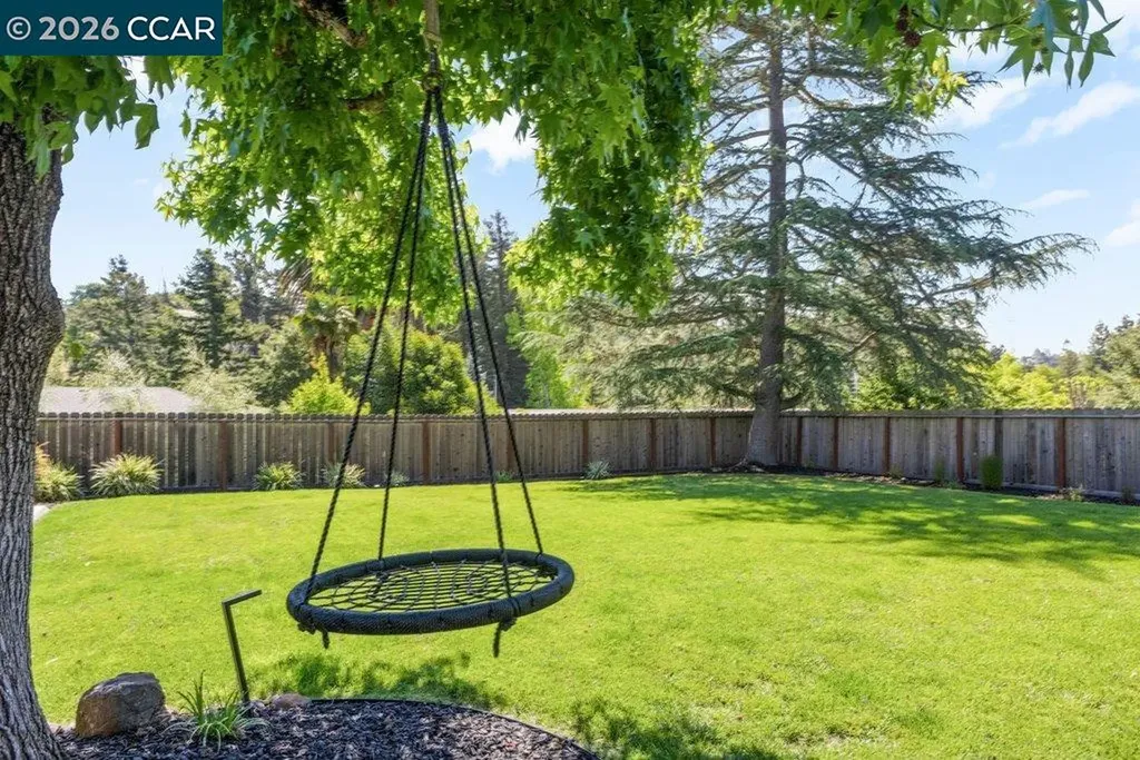 19 Lynwood Place Moraga CA 94556